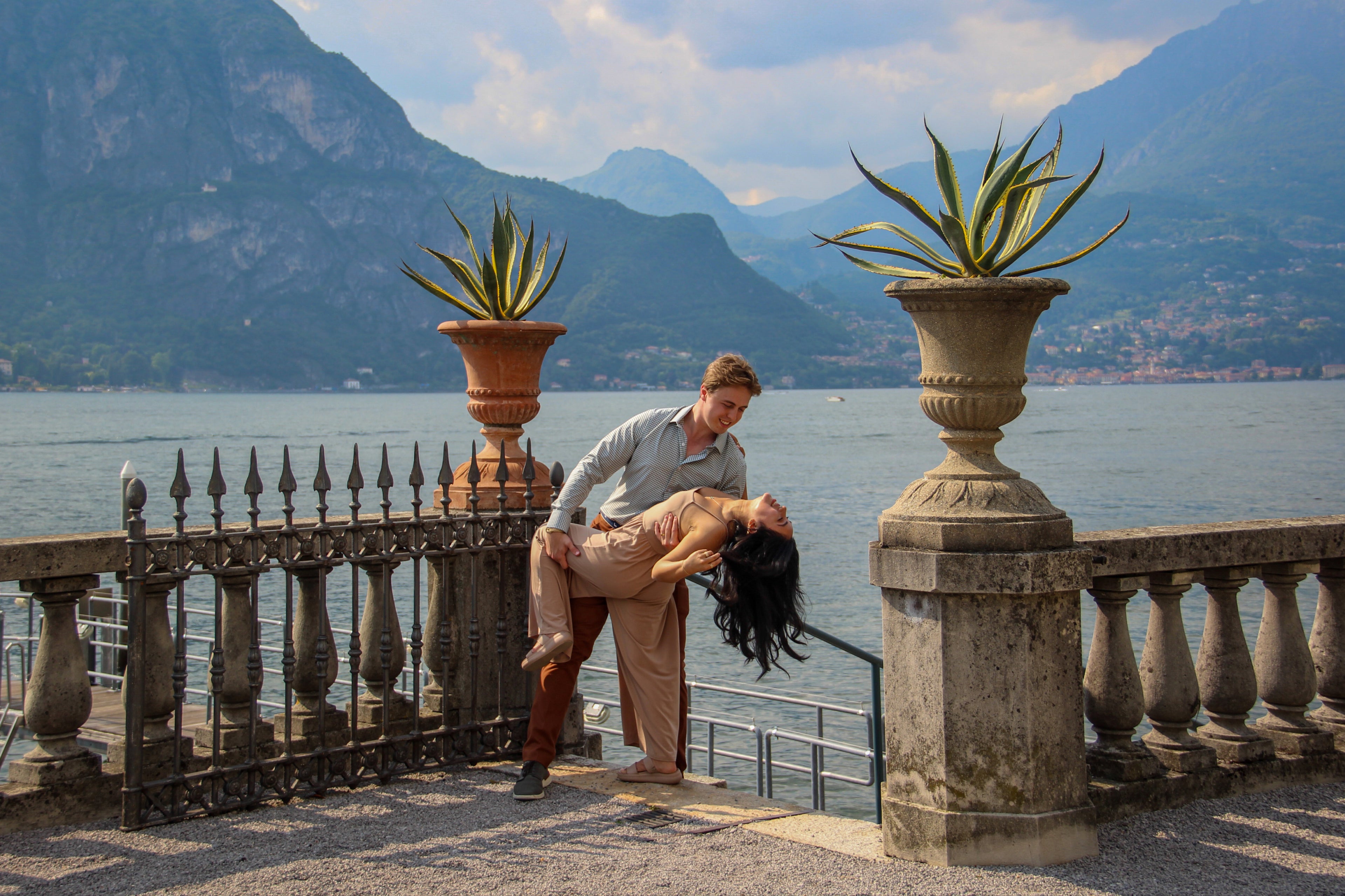 Lake Como Photographer - Engagement Photo Shooting Lake Como - Bellagio - Villa Serbelloni